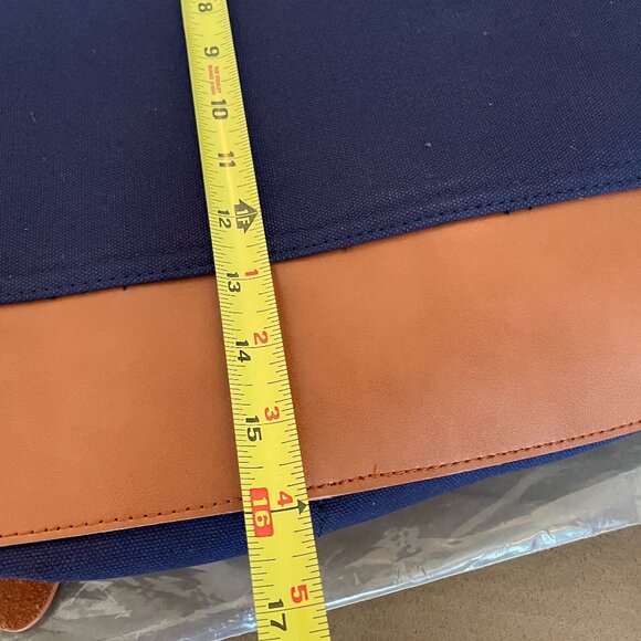 THE JOURNEYMAN BAG CO. Brand New Blue Canvas and Leather Travel Duffle - Picture 16 of 16